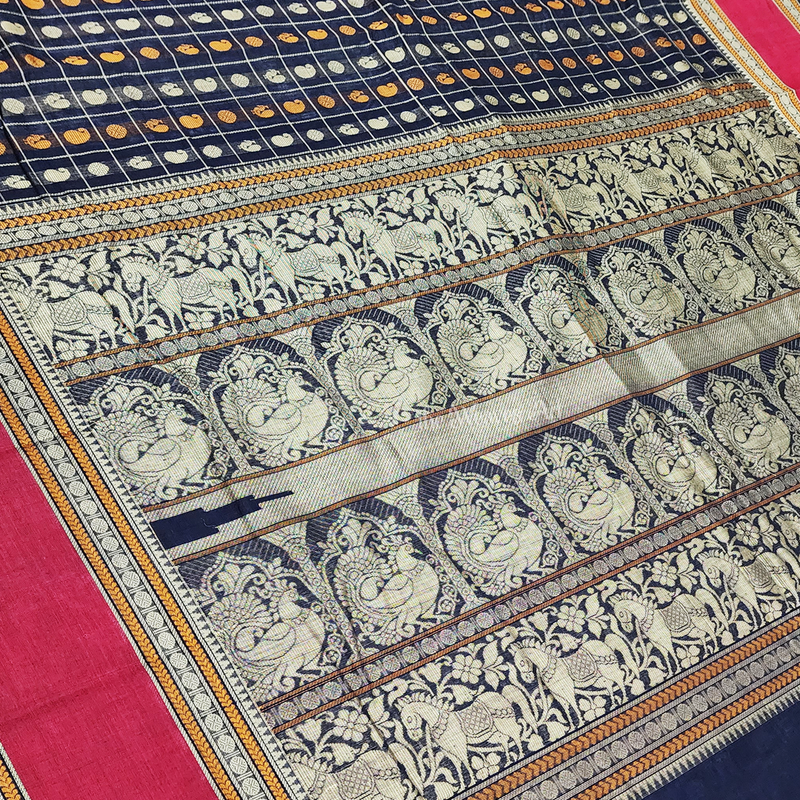 Ayiram Butta Kanchipuram Saree