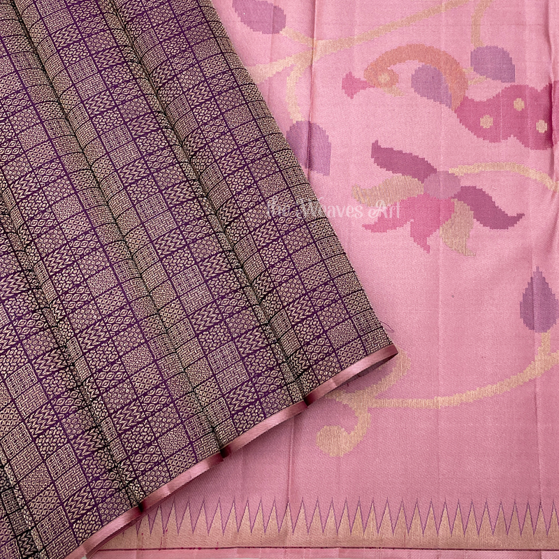 Vismaya - Handloom Borderless Checks Kanchipuram Pure Silk Saree with Paithani Pallu (Silk Mark Certified)