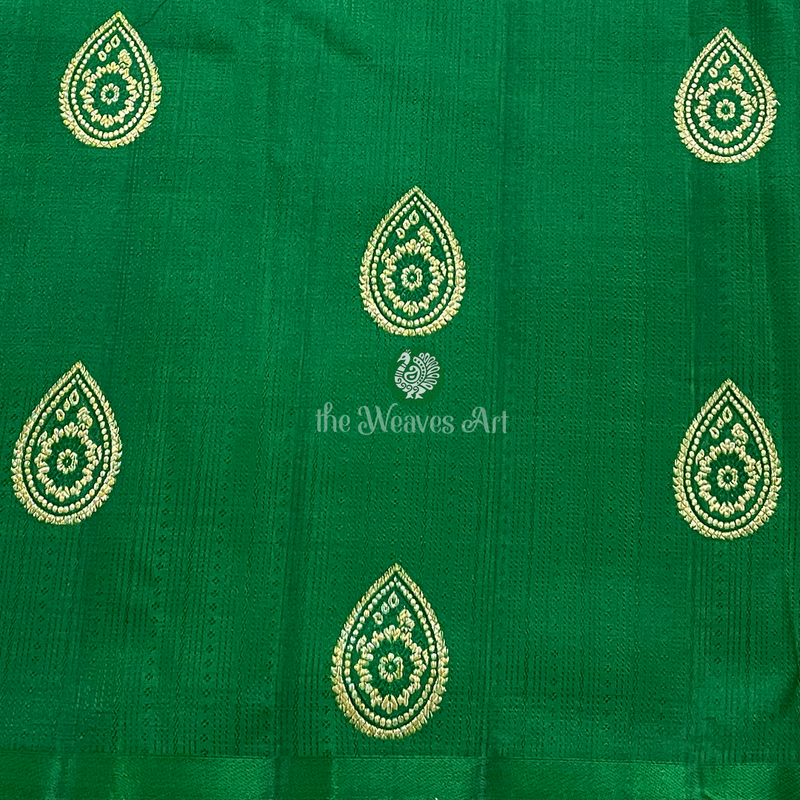 Kanchi Pattu Sarees with Blouse