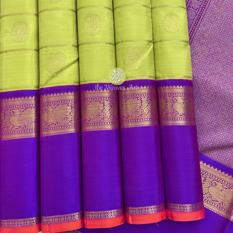 Mayil Chakram Kanchipurams