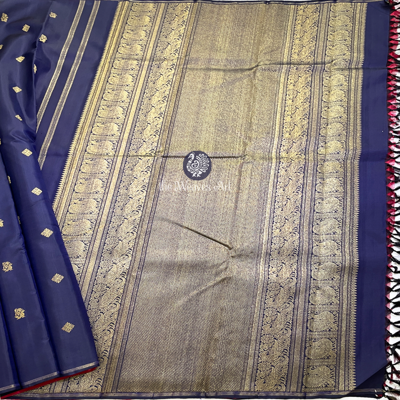Navy Blue Borderless kanchipuram Silk Saree