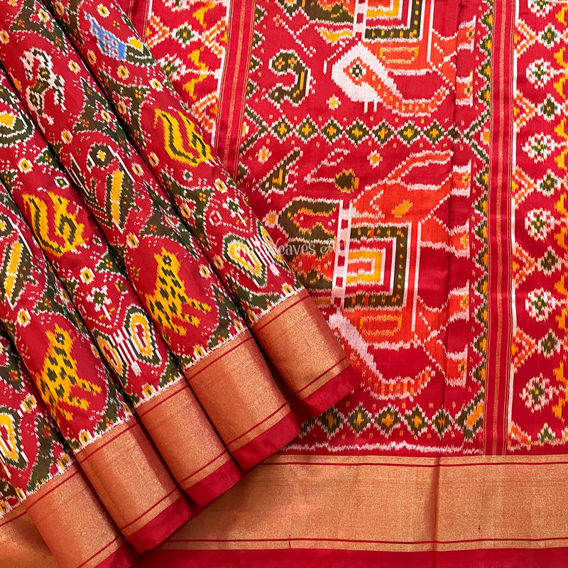Ritya - Tomato Red Colour Handwoven Patola inspired Pochampally Single Ikat Silk Saree