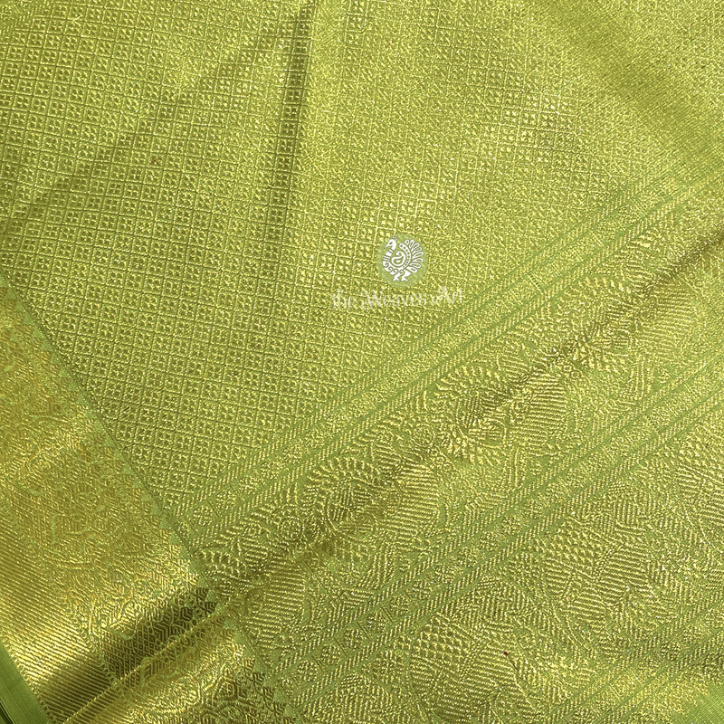 Vaira Oosi Kanchipuram Pure SilK Sarees