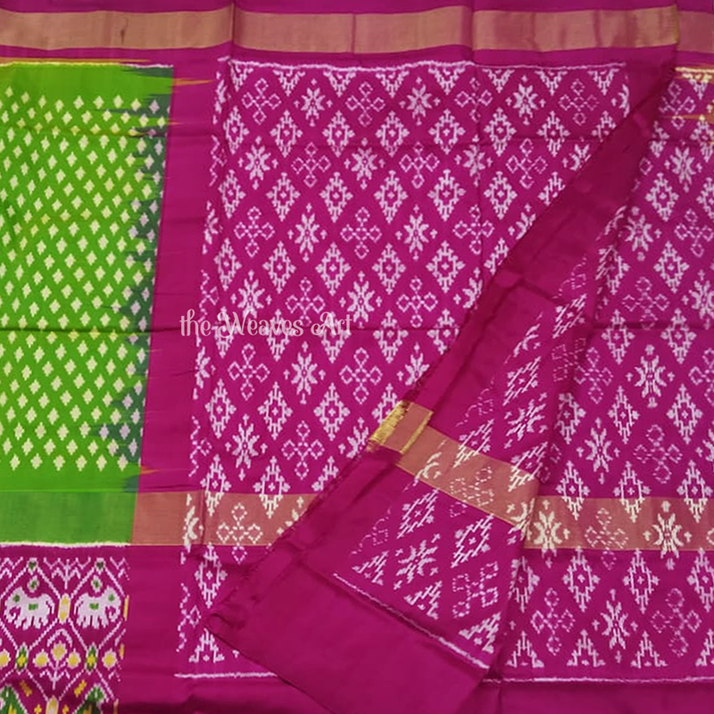 Nakshatra - Kelly Green & Deep purplish-red Colour Handloom Pochampally Ikat Silk Saree