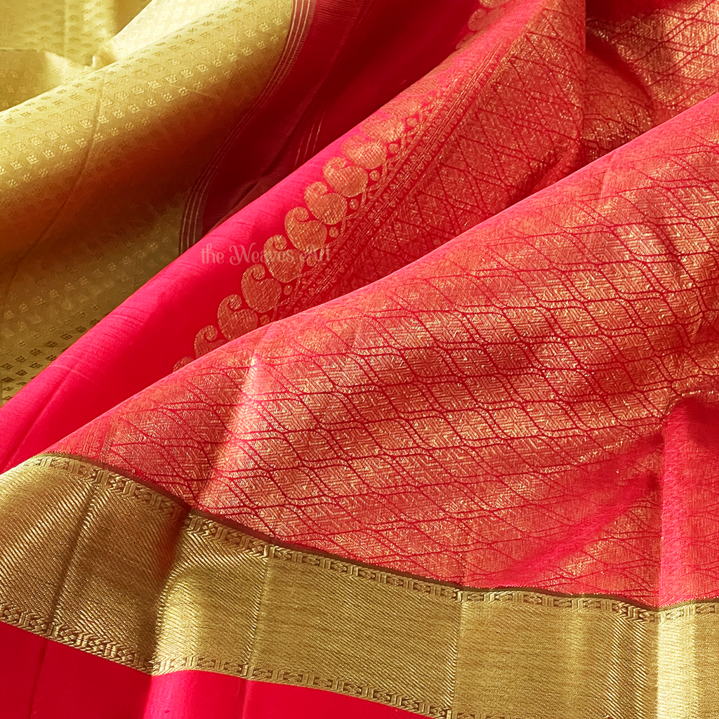 Pink Kanjivaram Heavy Golden Big Jacquard Weaving Border And Small Mot –  garment villa