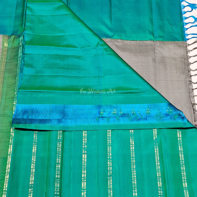 Handwoven Pin Checks Korvai Kanchipuram Pure Silk Saree